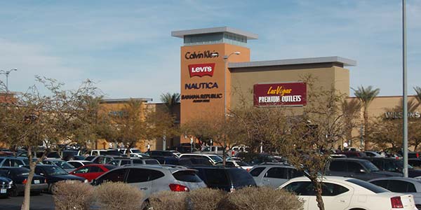 Las Vegas Premium Outlets Exterior
